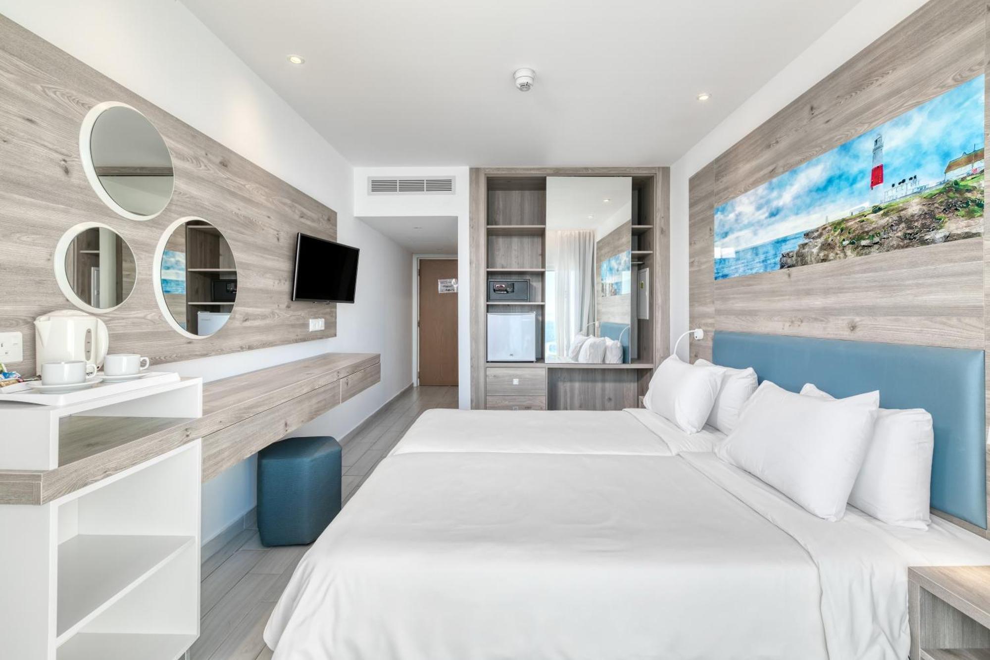 Atlantica Sungarden Beach Ayia Napa Bagian luar foto