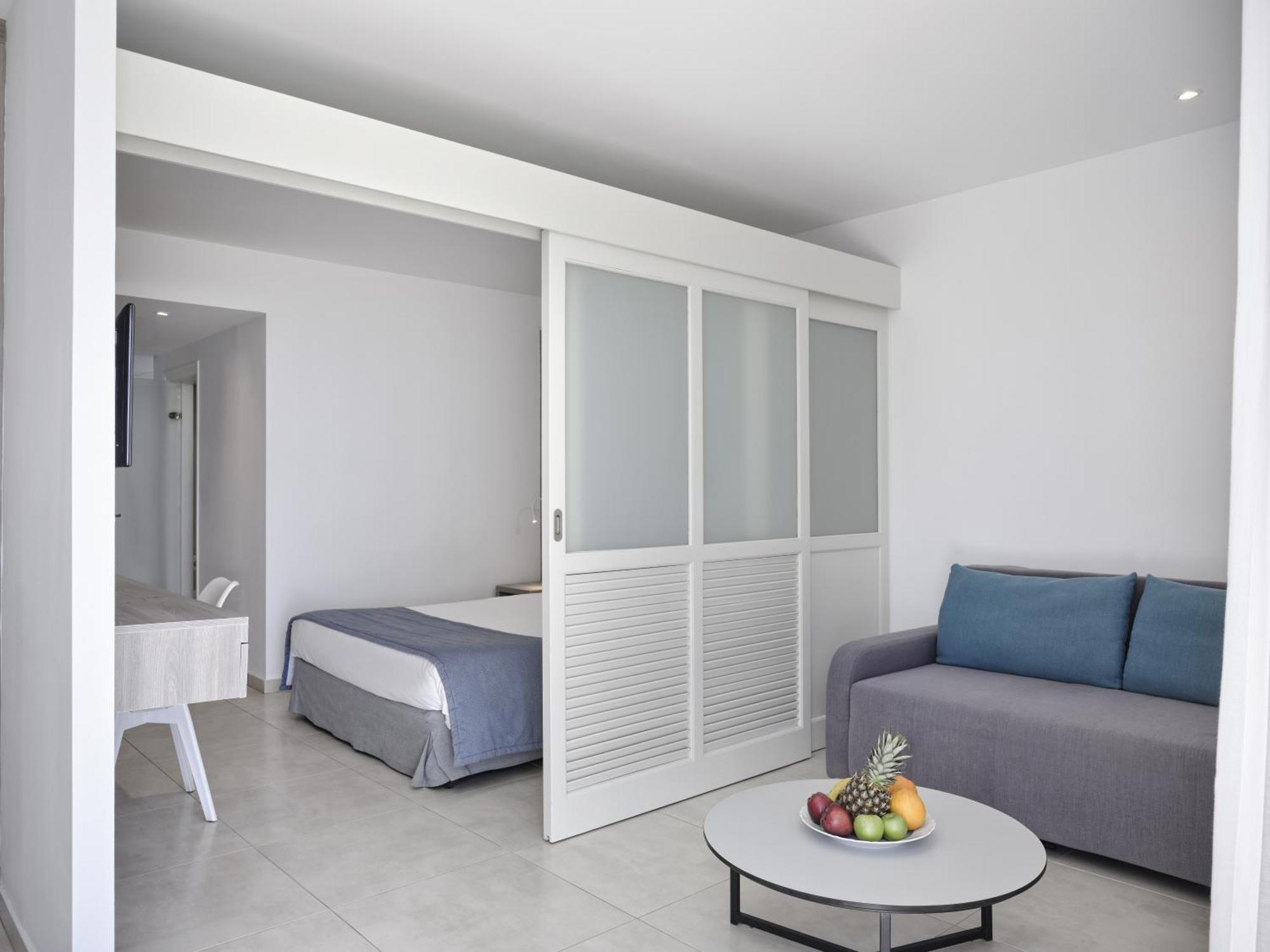 Atlantica Sungarden Beach Ayia Napa Bagian luar foto